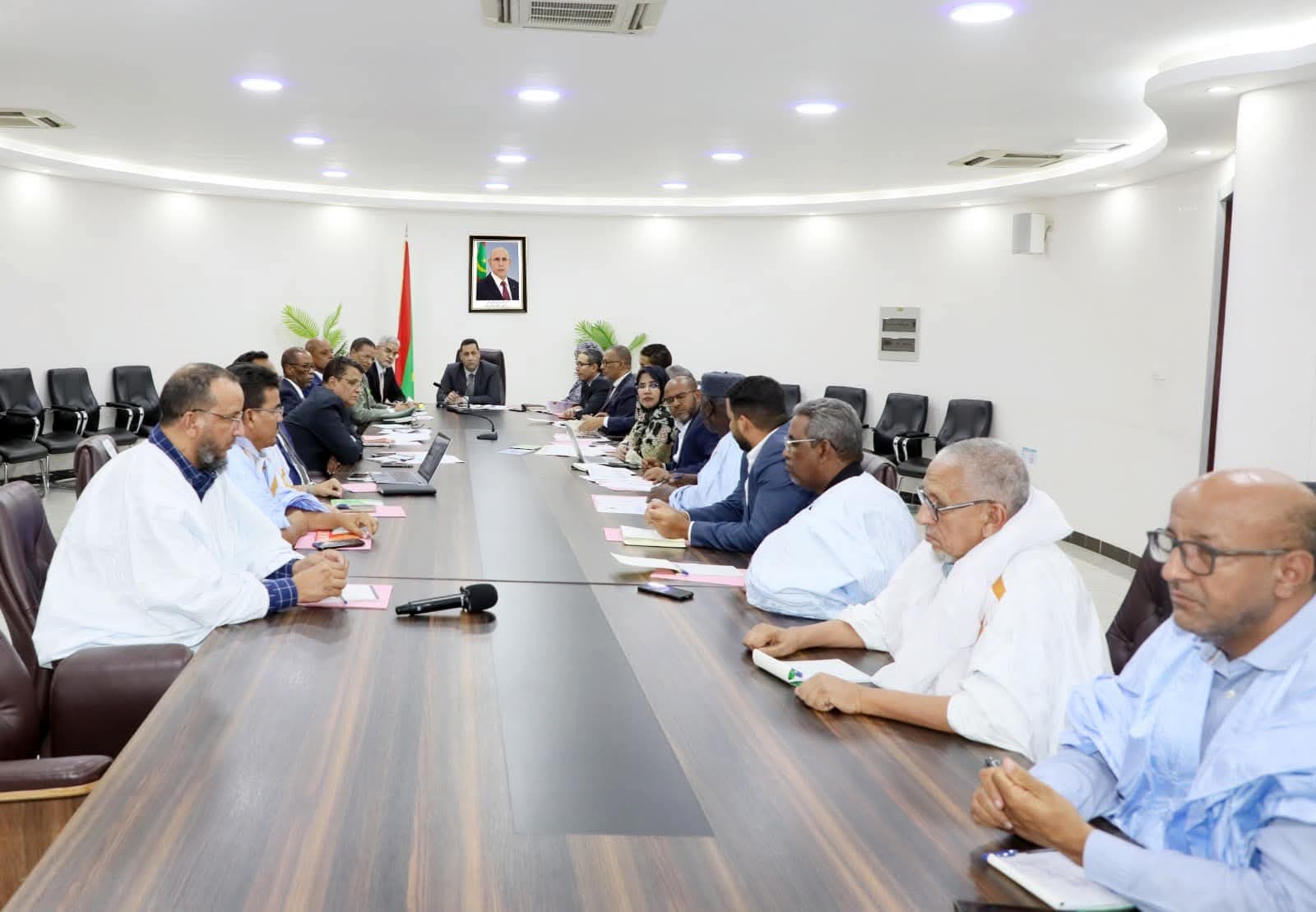 Réunion des acteurs de la filière rizicole de la Fédération Mauritanienne de l'Agriculture avec Monsieur le Premier Ministre le 31 Décembre 2025 sur la production nationale du riz. — photo 1