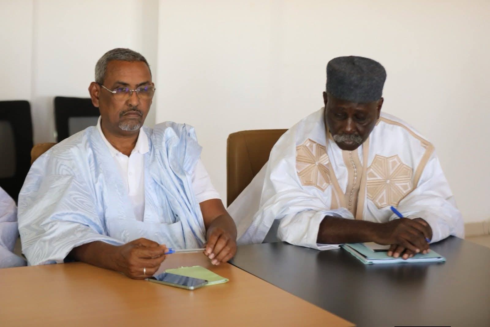 Son Excellence Ministre de l'agriculture et de la souveraineté alimentaire, M. Mohamed Ahmadou Amhimid, rencontre le président et les membres du bureau exécutif de la Fédération Nationale de l'Agriculture — photo 1